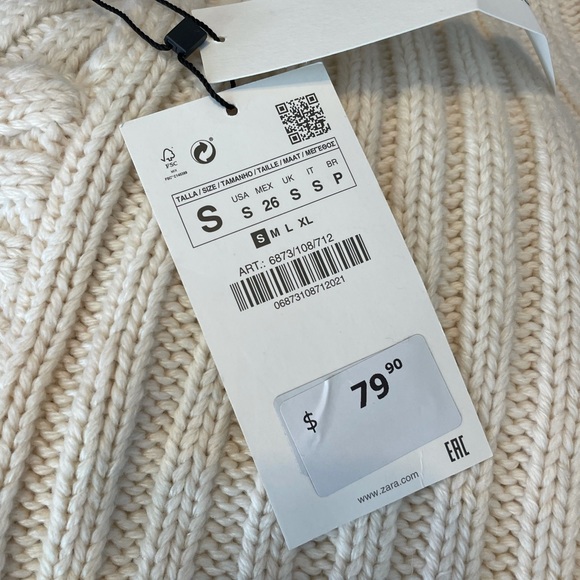 Zara Knit Poncho - Picture 2 of 3